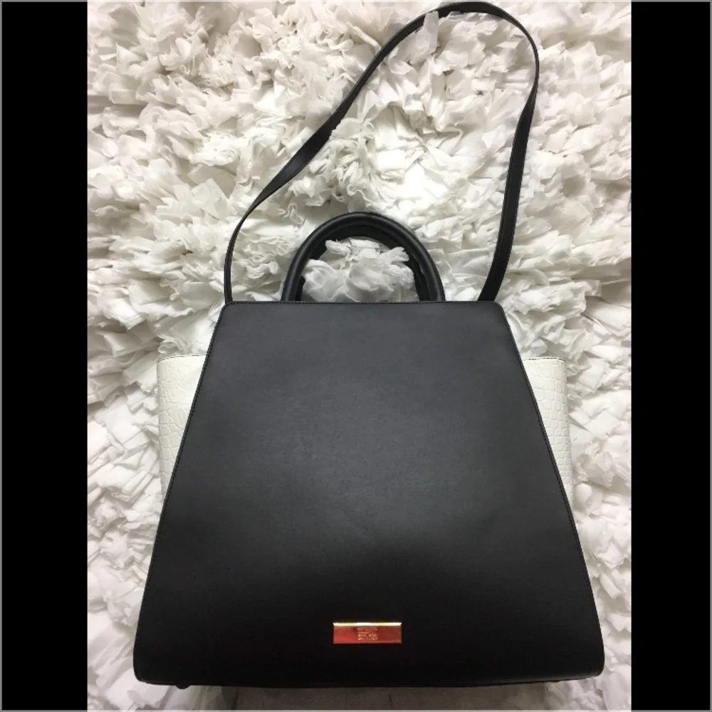 Zac Posen Black and White Satchel - Picture 2 of 5
